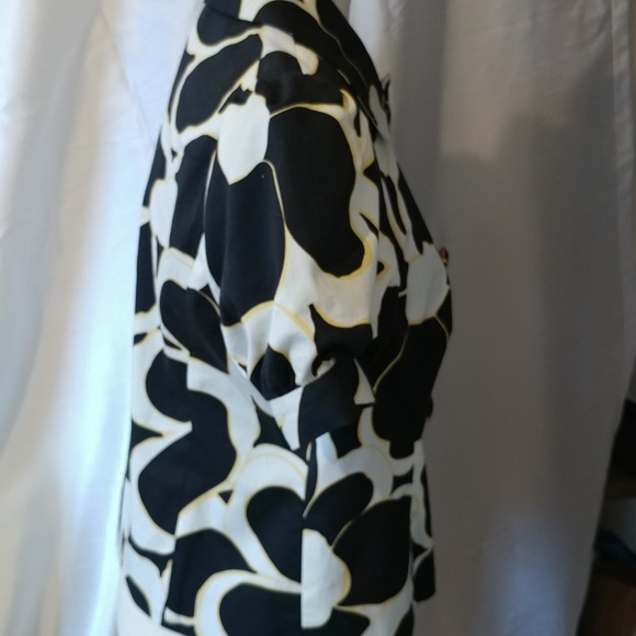 International Concepts Floral Short Sleeve Blazer - Picture 4 of 4